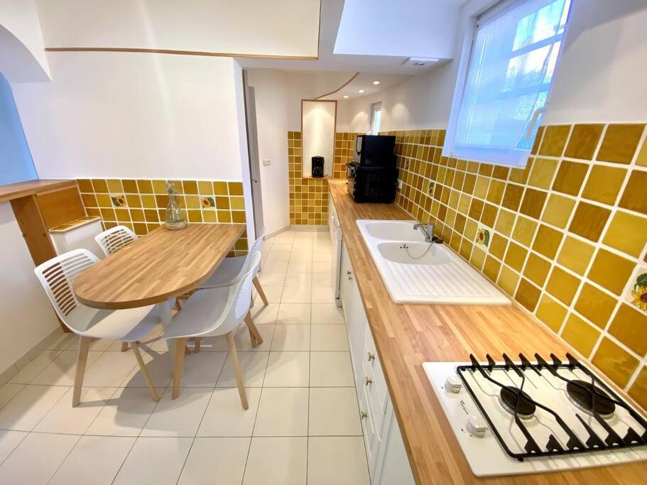 A Louer Haut De Villa 4 Pieces A Sainte-Maxime Golfe De St-Tropez エクステリア 写真